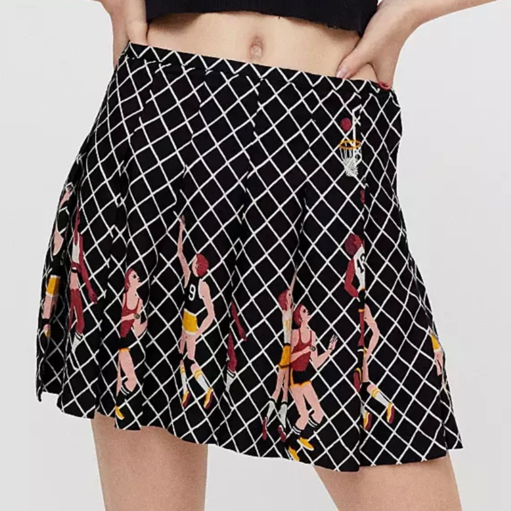 Urban Outfitters Black Basketball Themed Novelty Print Pleated Skirt Sz M